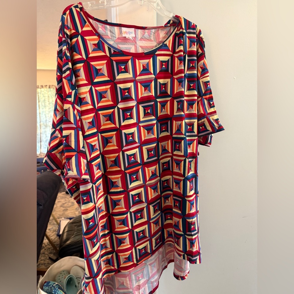 LuLaRoe Multicolor Geometric Hi-Lo Tunic Top